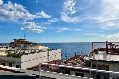 Casa in vendita, Via Re Martino, Aci Castello