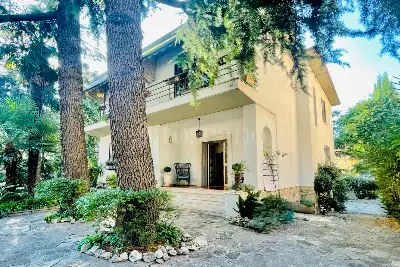 Villa in vendita, Via San Rocchino, Brescia