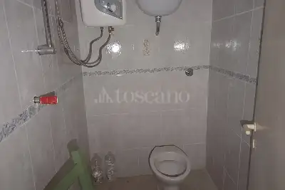 Negozio in vendita, Via Perugia, Roma