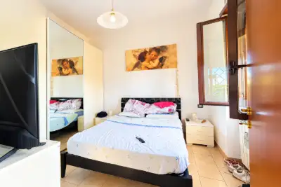 Casa in vendita, Via Oniferi, Roma