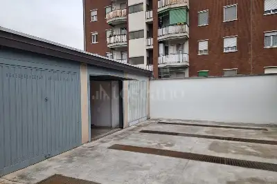 Box in vendita, Via Diego Guicciardi, Milano