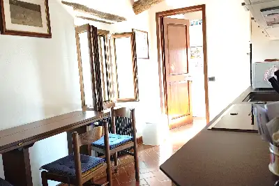 Casale in vendita, Strada di  Barigiano, Sovicille