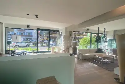 Negozio in vendita, Via Cesare Battisti, Comano Terme