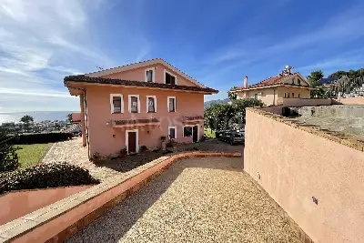 Villa in vendita, Via Consolare Pompea , Messina