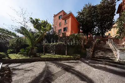 Casa in vendita, Via Adalberto, Roma