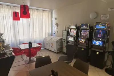 Attività Commerciale in vendita, Via IV Novembre, Borgosatollo