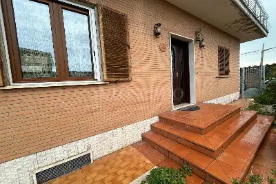 Villa in vendita, Via Dronero, Fiumicino