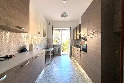 Casa in vendita, Via Umbria, Pescara