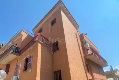 Casa in vendita, Largo Re Ina, Roma