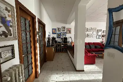 Casa in vendita, Via Curio Dentato, Milano