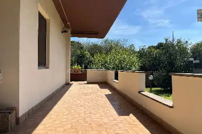 Villa Plurifamiliare in vendita, Via della Crisopa, Roma