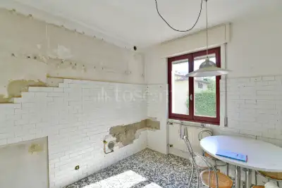 Villa Bifamiliare in vendita, Via Timavo, Como