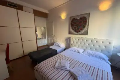 Casa in vendita, Via Pessano, Milano
