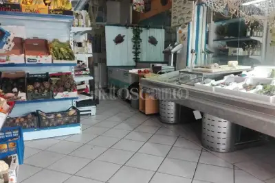 Negozio in affitto, Via Leopoldo Ruspoli, Roma