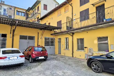 Magazzino in vendita, Via Carducci, Cantù