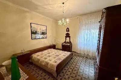 Villa in vendita, Via Canossi, Rezzato, Rezzato