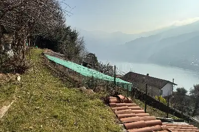 Agricolo in vendita, Via Giuseppe Bianchi, Moltrasio