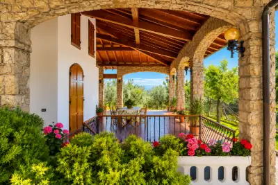 Villa in vendita, Via Pergola, Moniga del Garda