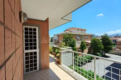 Casa in vendita, Via delle Vigne di Morena, Roma