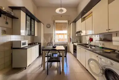 Casa in vendita, Piazza Giuseppe Garibaldi, Napoli