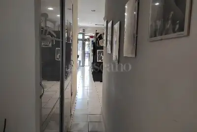 Attività Commerciale in vendita, Via Lucrino, Roma