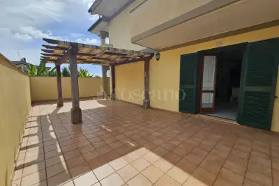 Villa Plurifamiliare in vendita, Via Oceano Atlantico, Pomezia