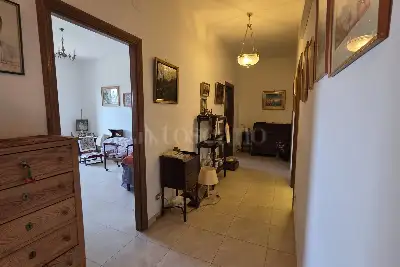 Casa in vendita, Via Costantino, Roma