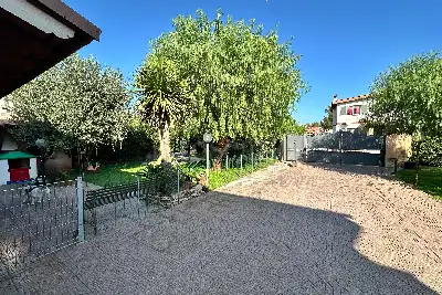 Villa in vendita, Via Armungia, Fiumicino