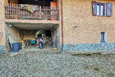 Casa Indipendente in vendita, Via Pradaccio, Cadegliano-Viconago