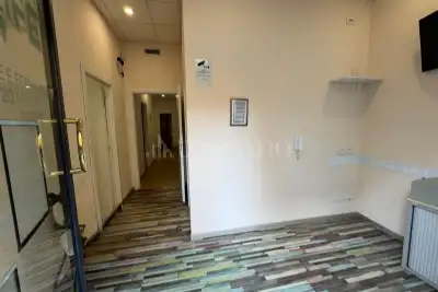 Negozio in affitto, Via di S. Angela Merici, Roma