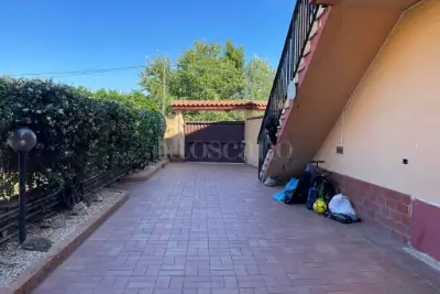 Casa in vendita, Via Cermenate, Roma