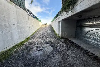 Box in vendita, Via di Quarto Rubbie, Roma