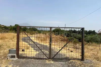 Agricolo in vendita, Via Corridoni Filippo, Gravina di Catania