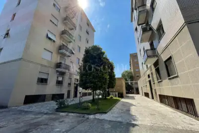 Casa in vendita, Via Antonio Carnevali, Milano