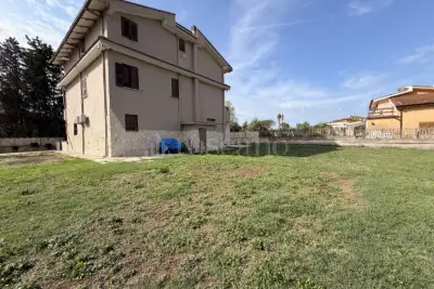 Villa in vendita, Via Imele, Aprilia