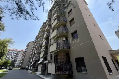 Casa in vendita, Via Giuseppe Carozzi, Milano