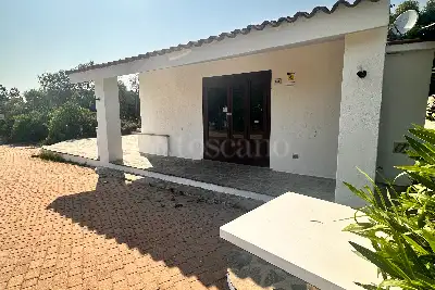 Negozio in vendita, Via Marinella , Olbia