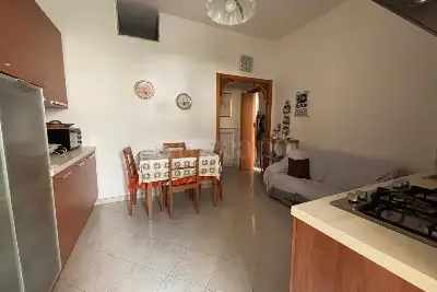 Casa in vendita, Via Romolo, Brindisi