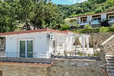 Villa in vendita, Strada Statale 267, San Mauro Cilento