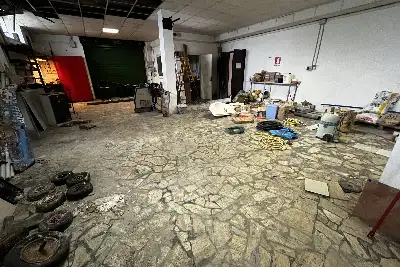 Magazzino in vendita, Via Giovanni Bernardi, Roma