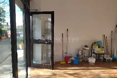 Negozio in affitto, VIA PUCCINI adiacenze, Trieste