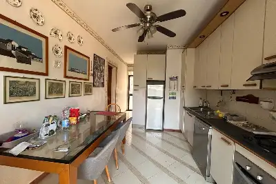 Villa in vendita, Via Mezzocorona, Roma