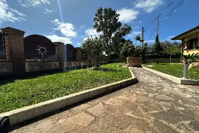 Casa Indipendente in vendita, Strada Piscina Scura, Latina