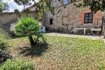 Casale in vendita, Località Ampugnano, Sovicille
