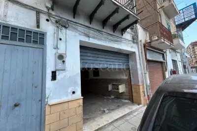 Negozio in vendita, Via Conceria, Palermo