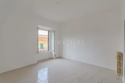 Casa in vendita, Via Amerigo Vespucci, Roma