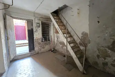 Negozio in vendita, Via Eurialo, Roma