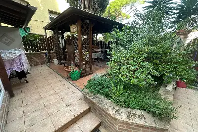 Casa in vendita, Via di Tre Taberne, Roma