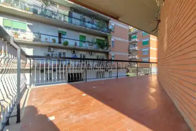 Casa in vendita, Via Silvestri, Roma