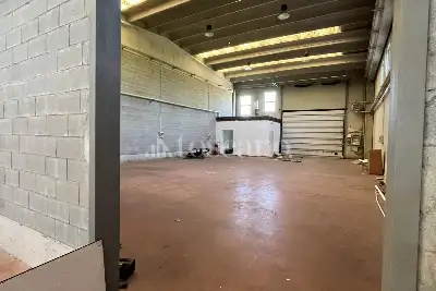 Capannone in vendita, Dossino, Cura Carpignano